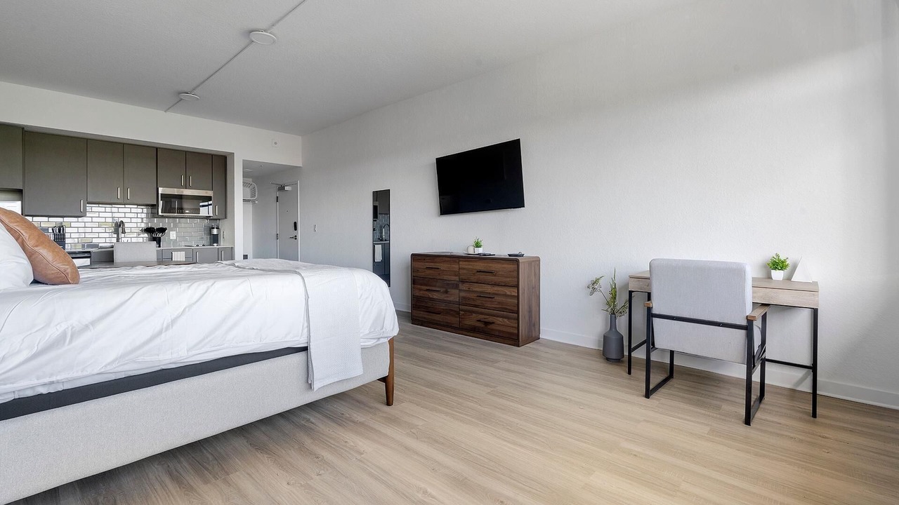 Photo of Bedroom in Golden Gate