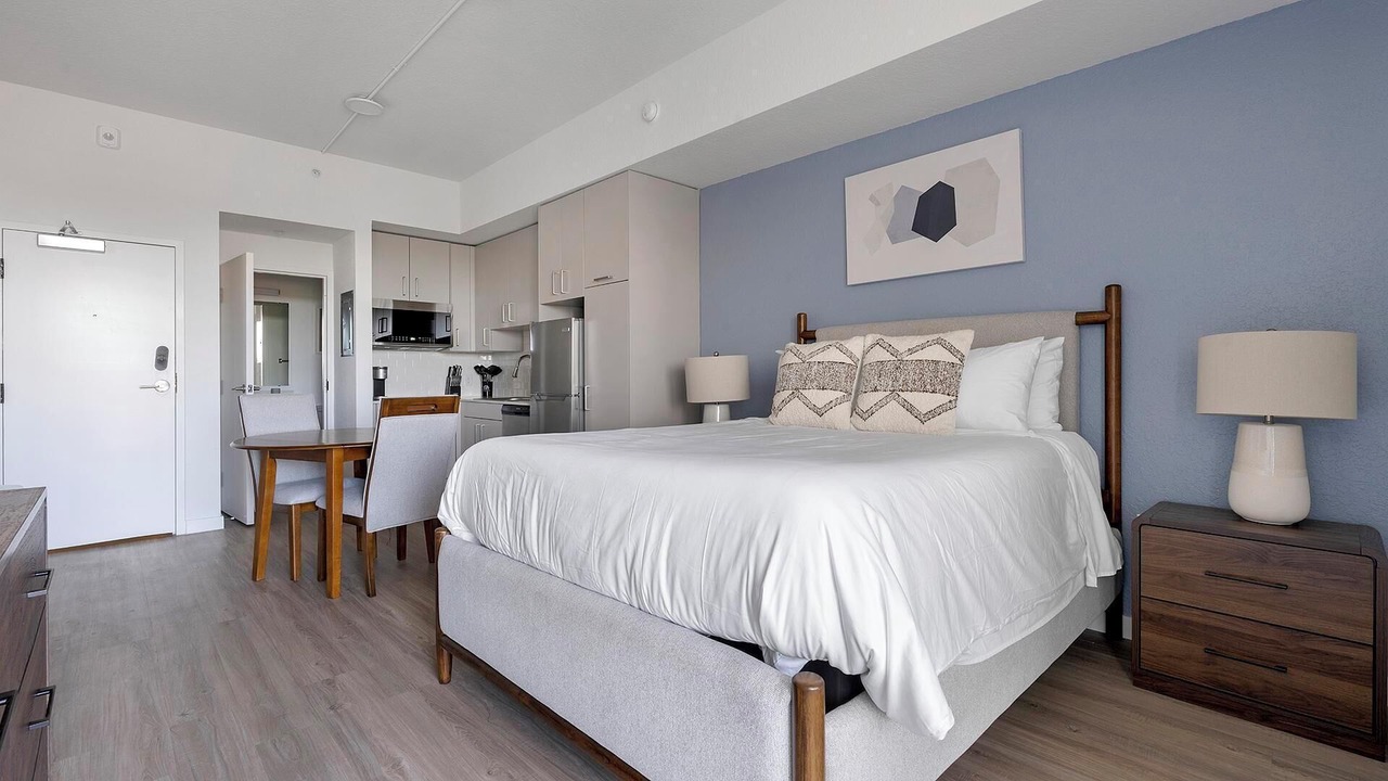Photo of Bedroom in Golden Gate
