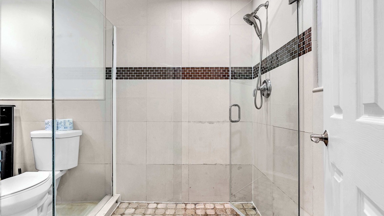 Photo of Bathroom in Bay Harbor Islands