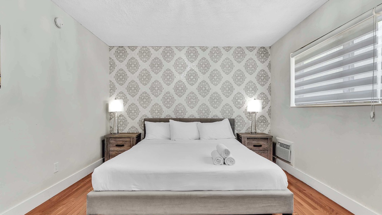 Photo of Bedroom in Bay Harbor Islands