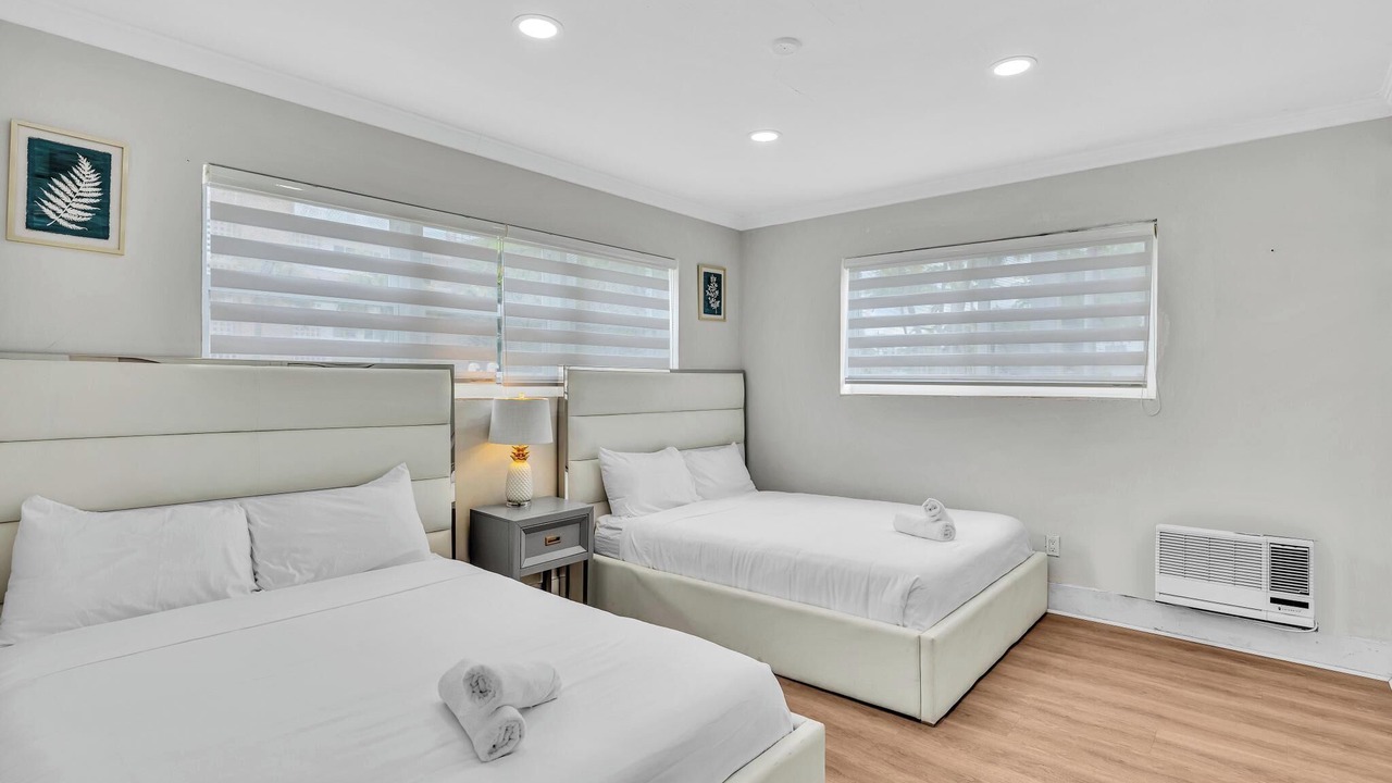 Photo of Bedroom in Bay Harbor Islands