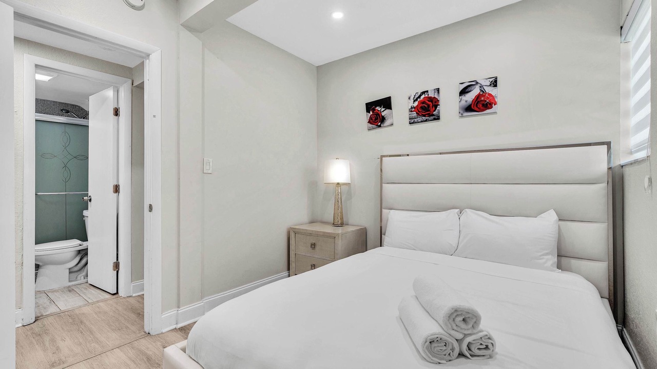 Photo of Bedroom in Bay Harbor Islands