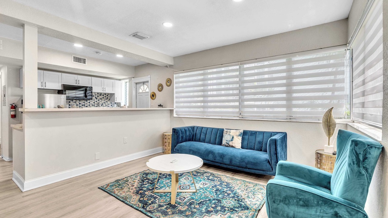 Photo of Livingroom in Bay Harbor Islands