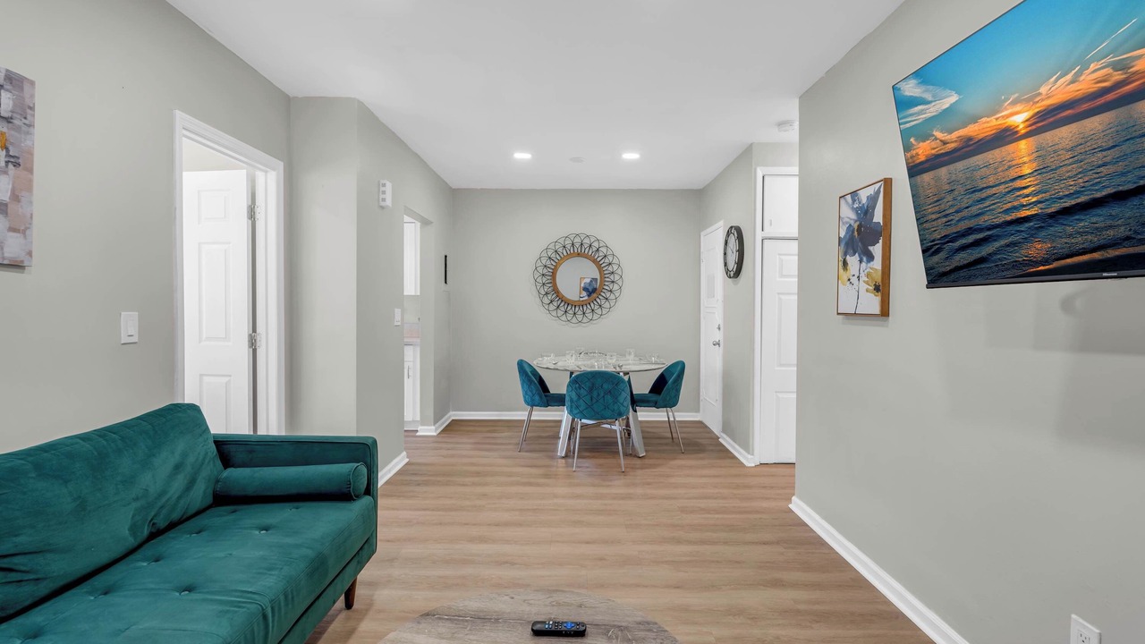 Photo of Livingroom in Bay Harbor Islands