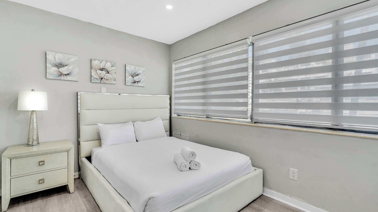 Photo of Bedroom in Bay Harbor Islands