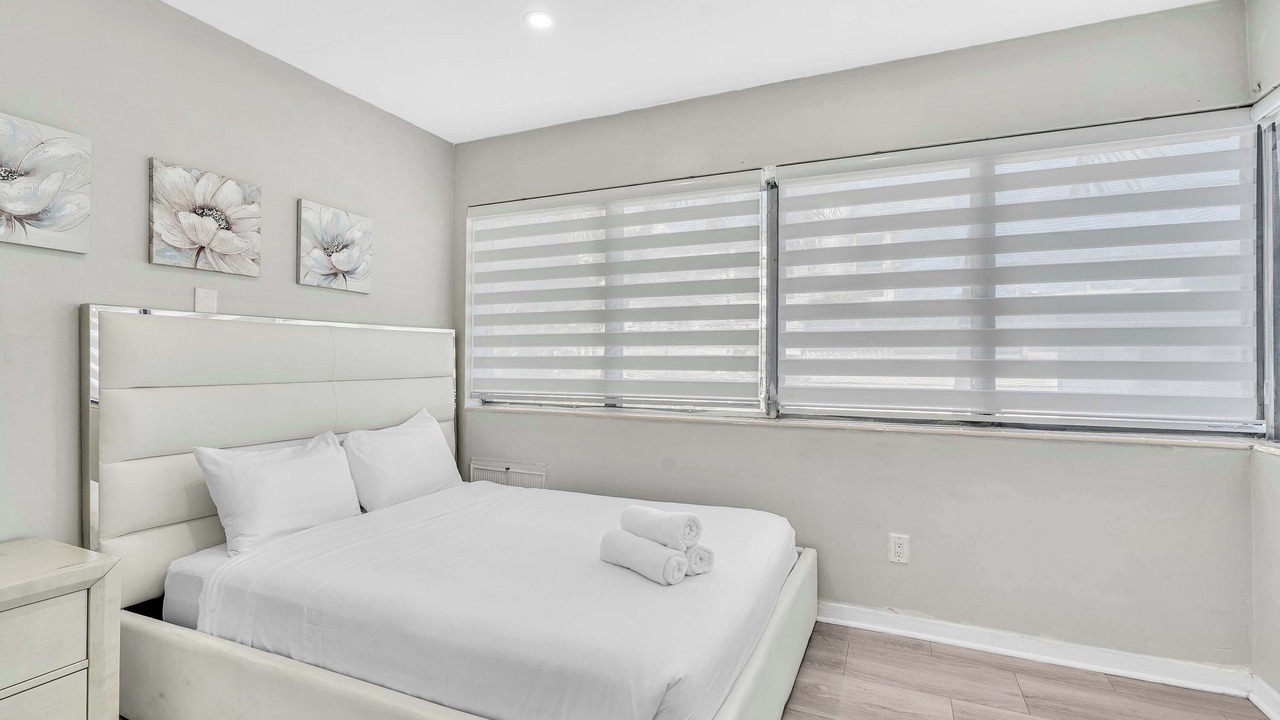 Photo of Bedroom in Bay Harbor Islands