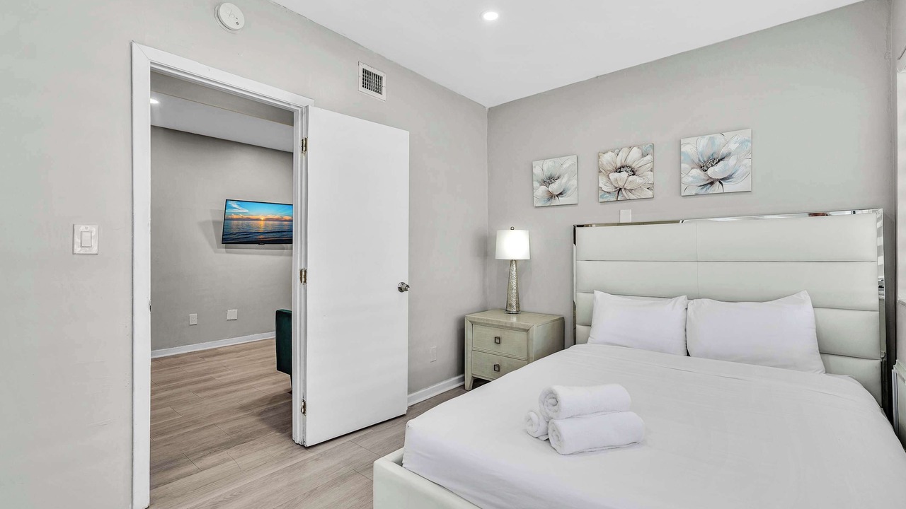 Photo of Bedroom in Bay Harbor Islands