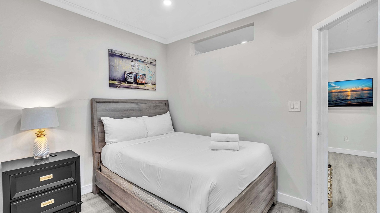 Photo of Bedroom in Bay Harbor Islands