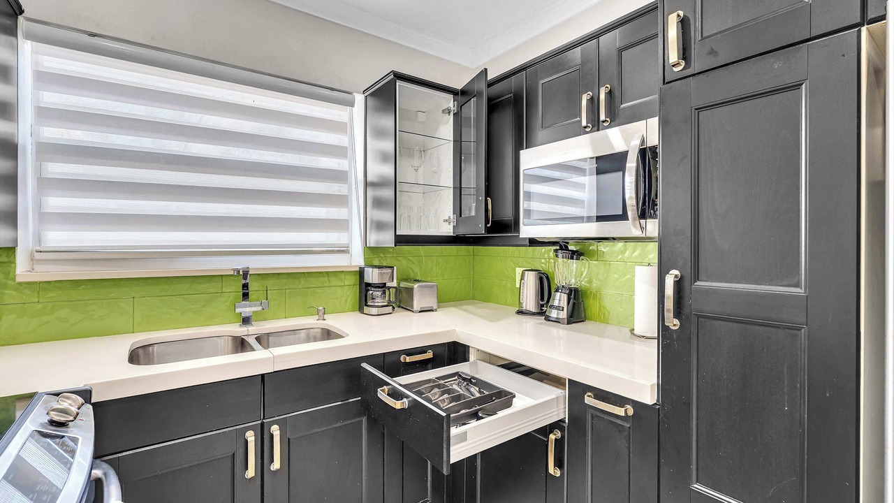 Photo of Kitchen in Bay Harbor Islands