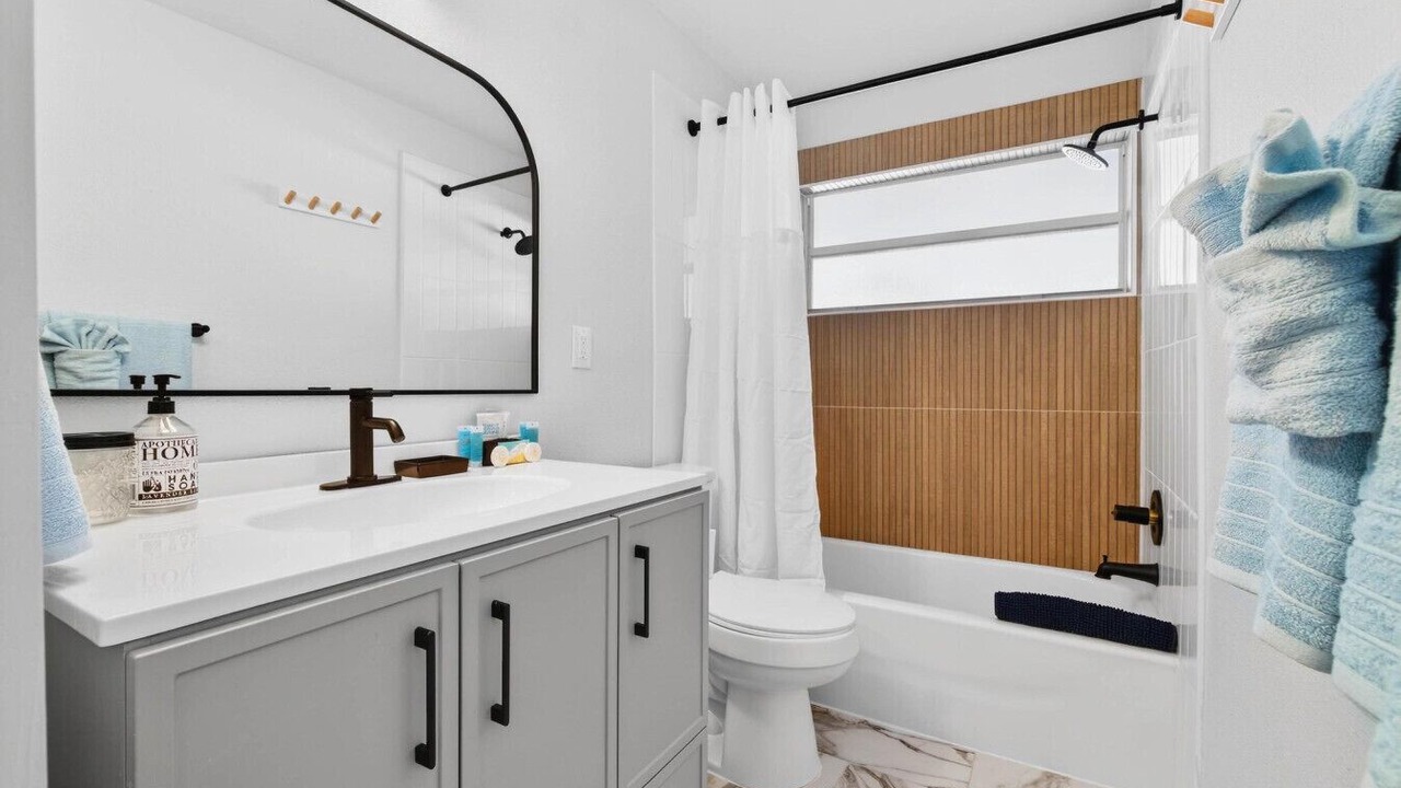 Photo of Bathroom in Redington Beach