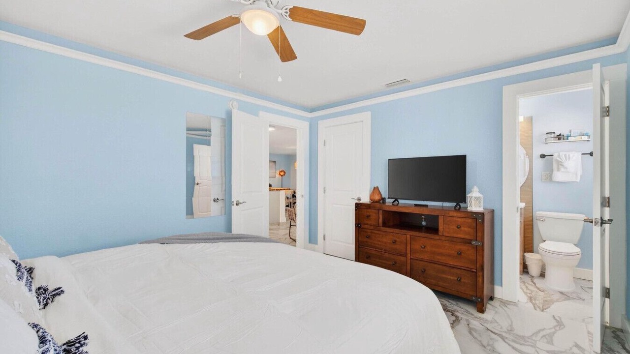 Photo of Bedroom in Redington Beach