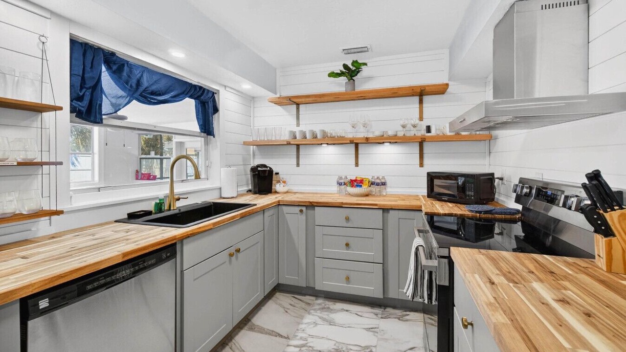 Photo of Kitchen in Redington Beach