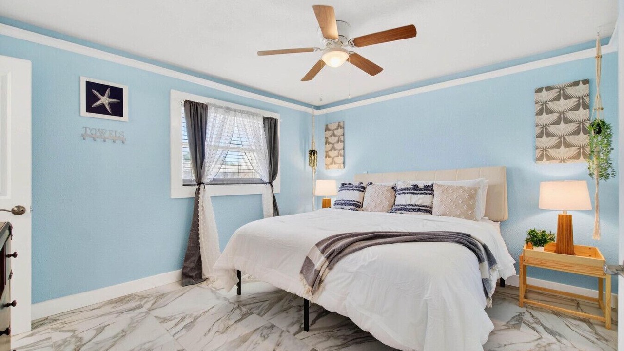 Photo of Bedroom in Redington Beach