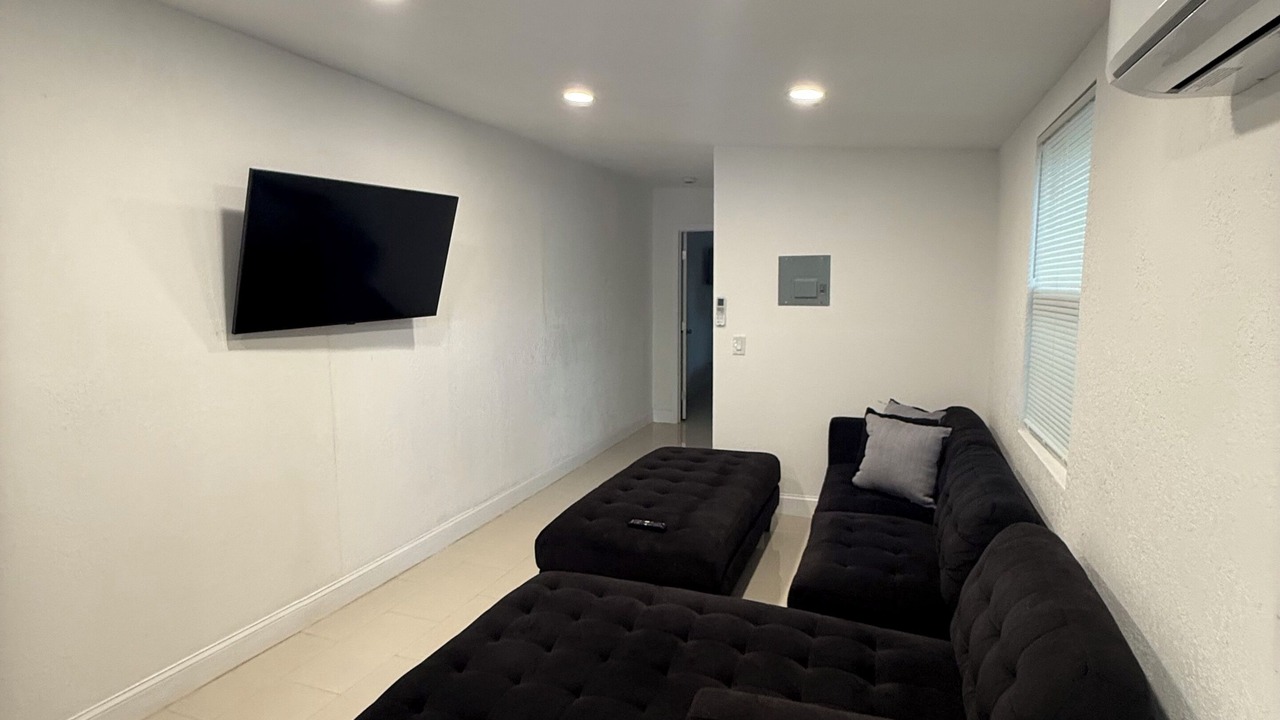 Photo of Livingroom in Ybor City