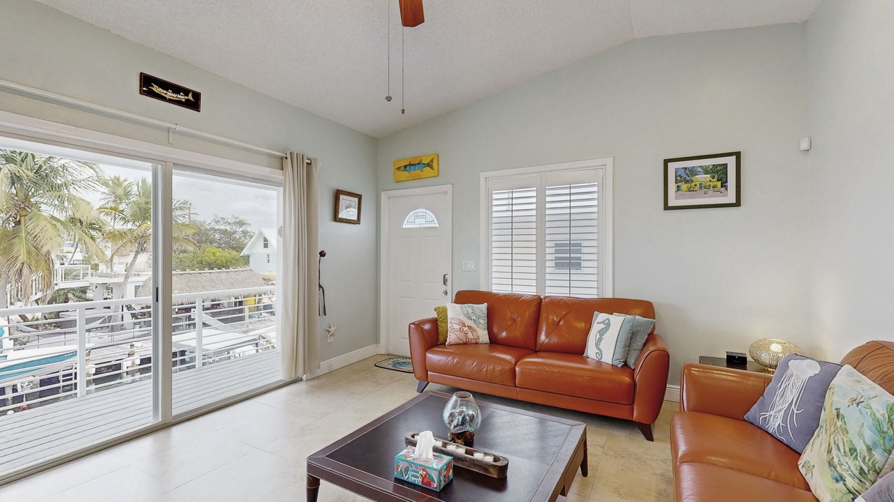 Photo of Livingroom in Sunrise Point