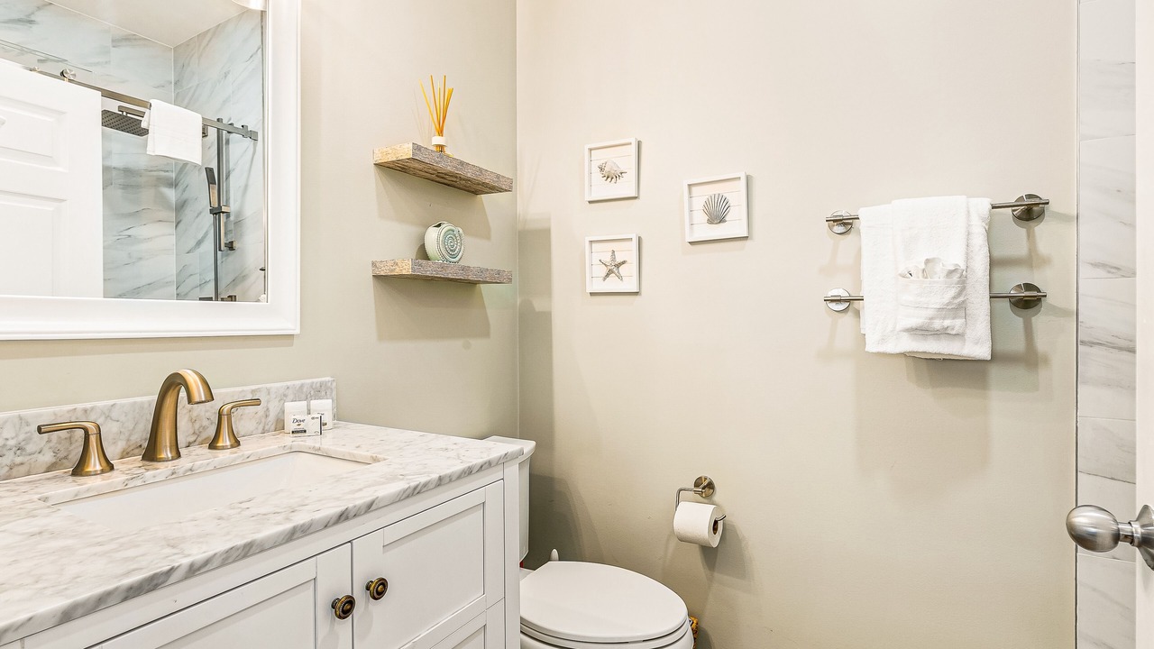 Photo of Bathroom in Marathon