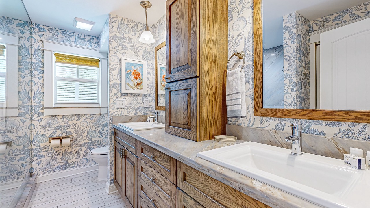 Photo of Bathroom in Marathon