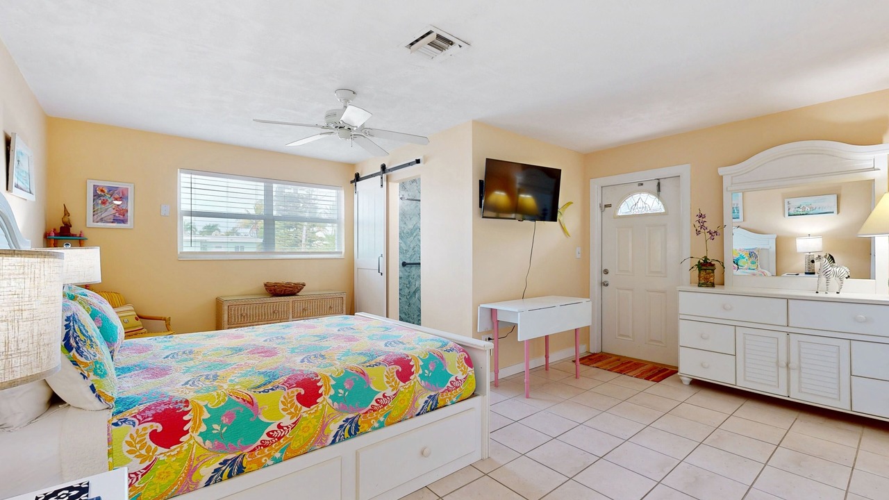 Photo of Bedroom in Key Colony Beach