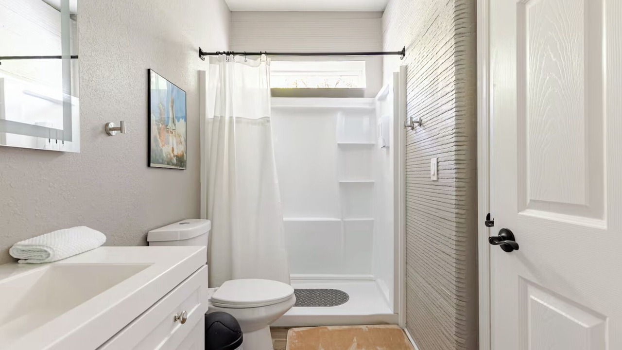 Photo of Bathroom in Tropic