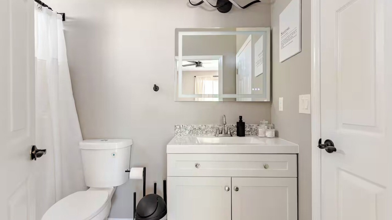 Photo of Bathroom in Tropic