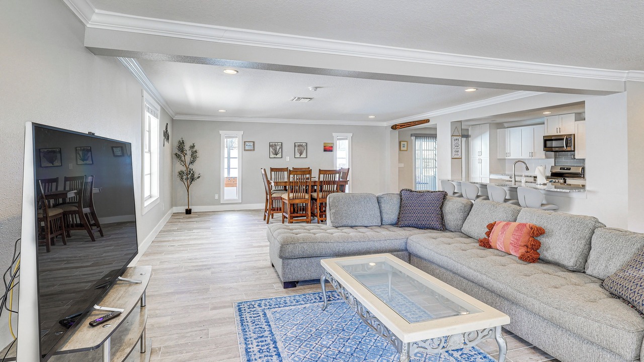 Photo of Livingroom in Ballast Point