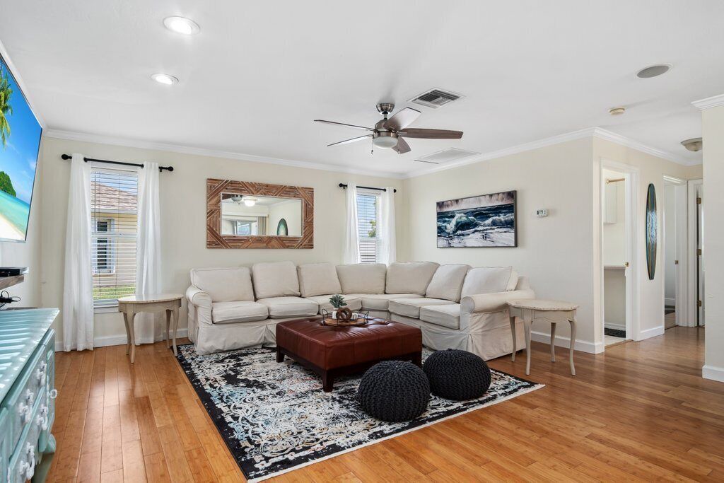Photo of Livingroom in Biggar