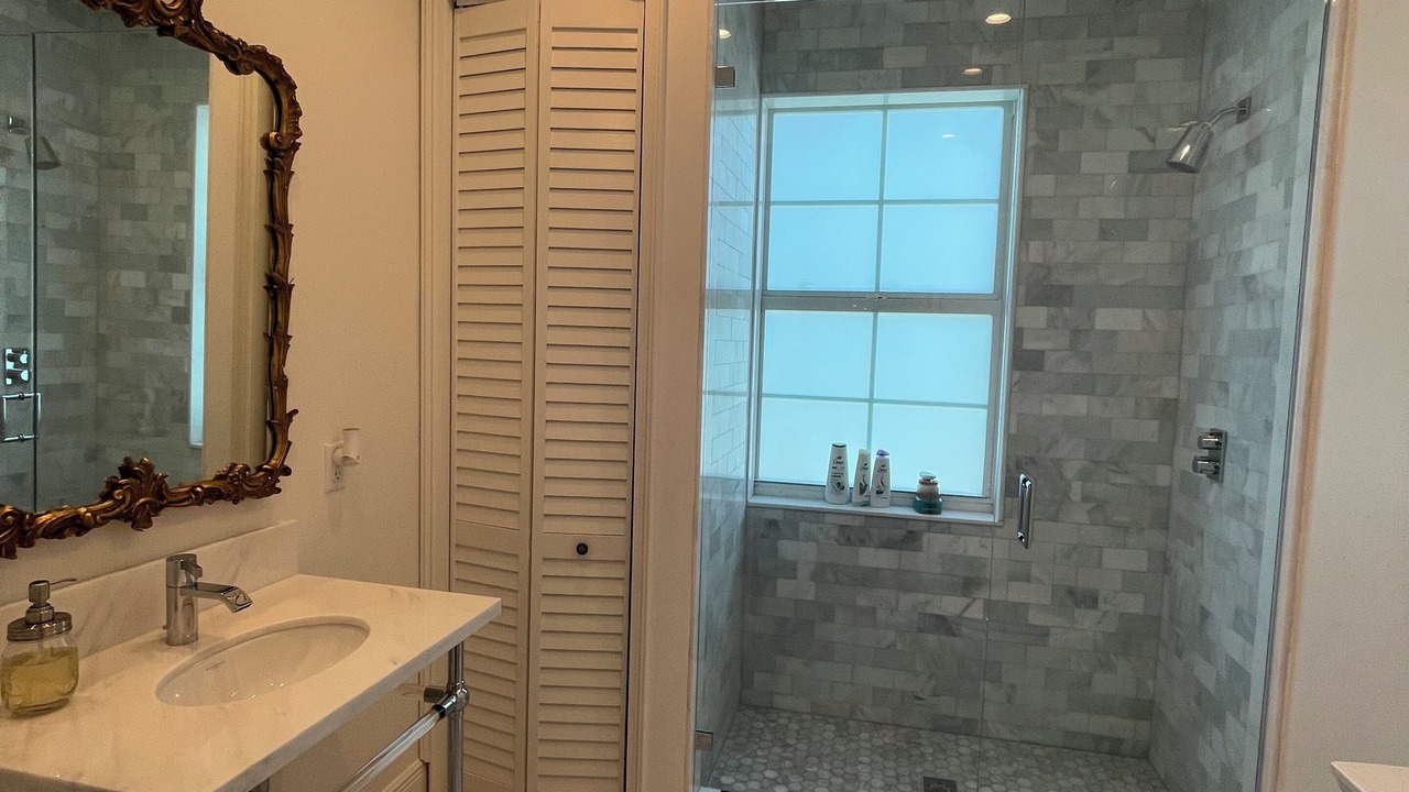 Photo of Bathroom in Islamorada