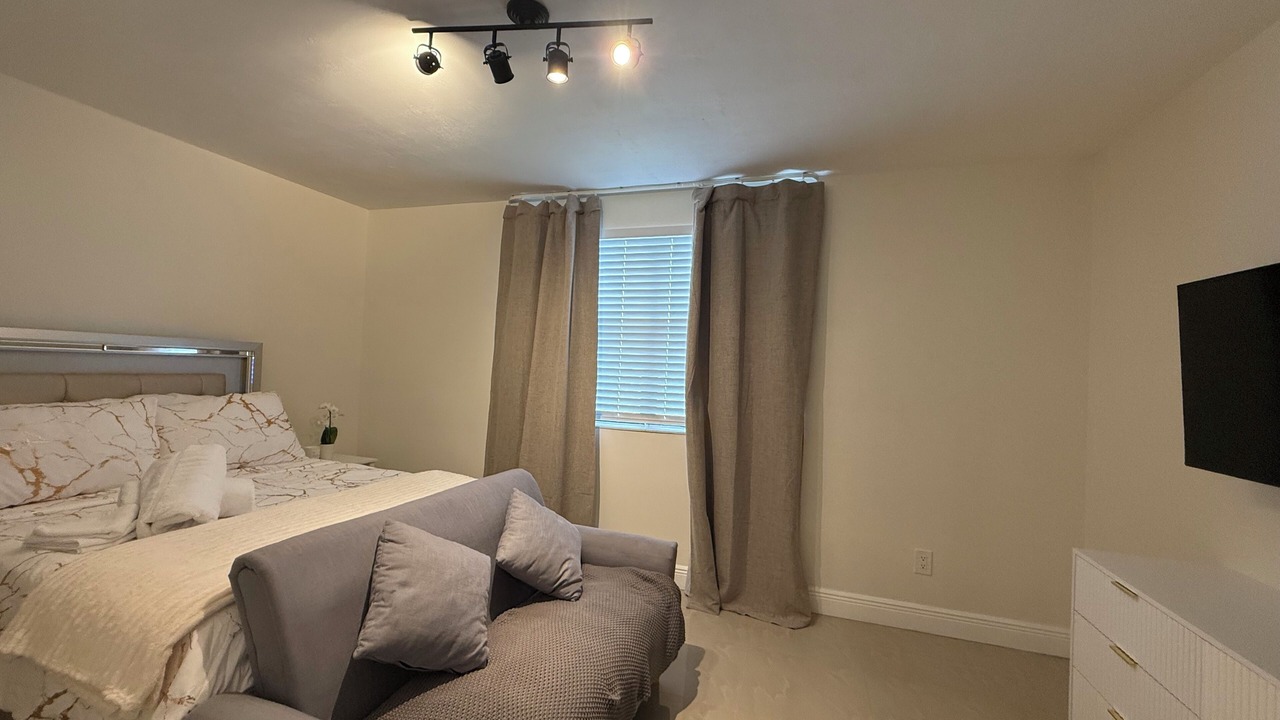 Photo of Bedroom in Homestead