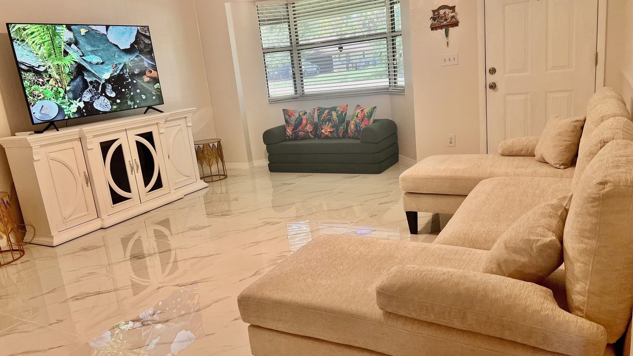 Photo of Livingroom in Joel