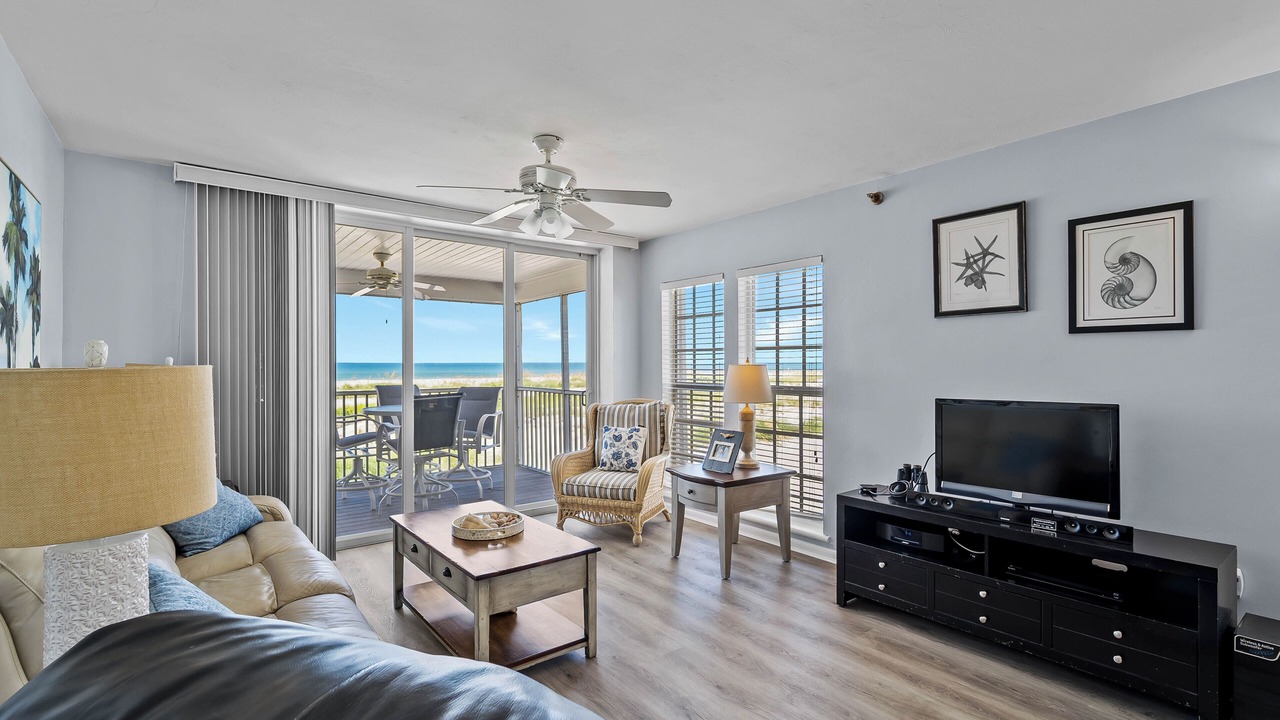 Photo of Livingroom in Palm Island
