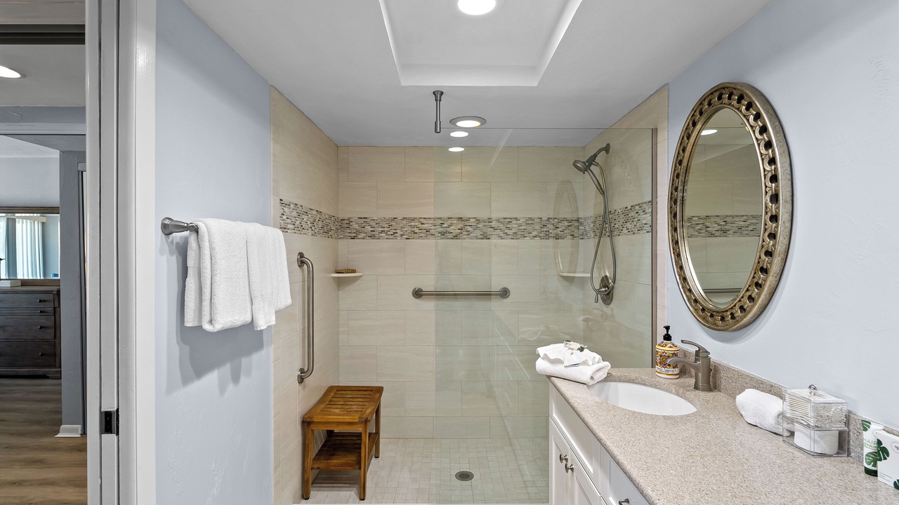 Photo of Bathroom in Palm Island