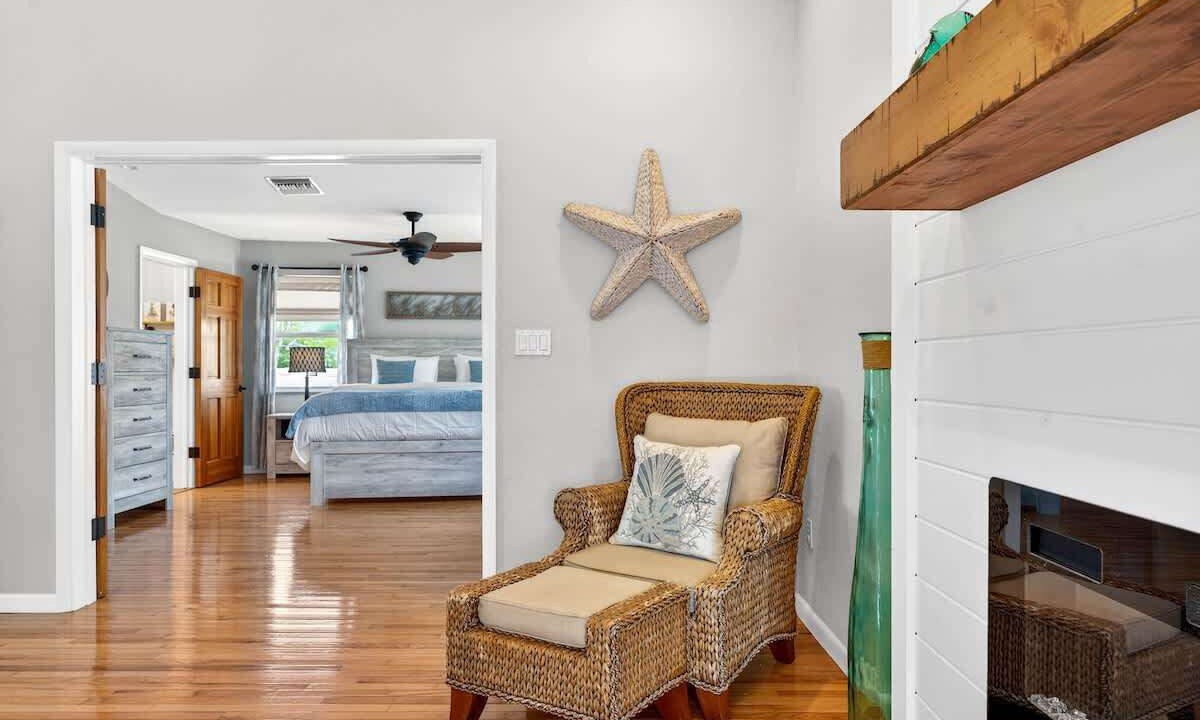 Photo of Bedroom in Redington Beach