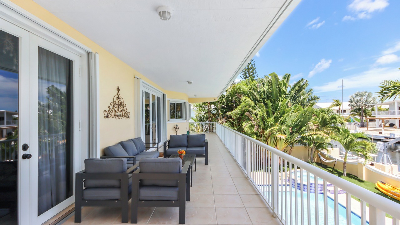 Photo of Patio Balcony in Twin Lakes