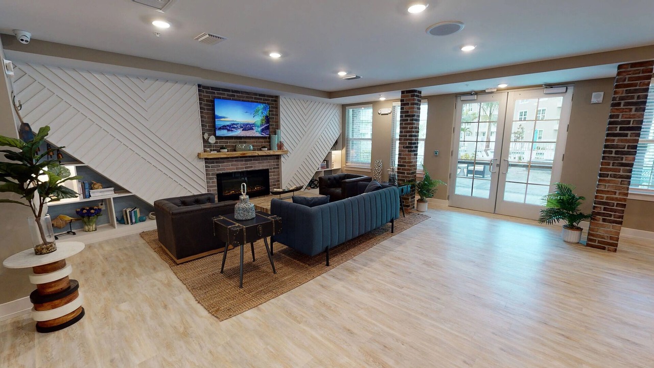 Photo of Livingroom in West 1st Street