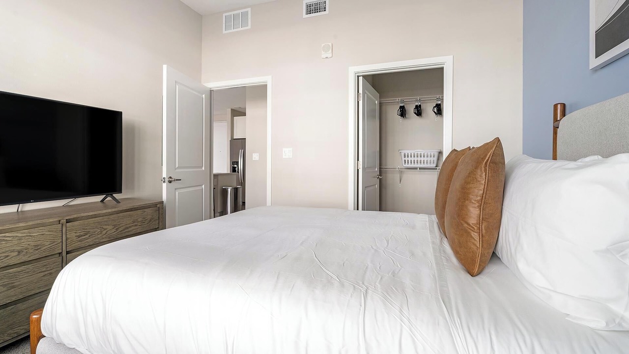 Photo of Bedroom in Bonita Shores