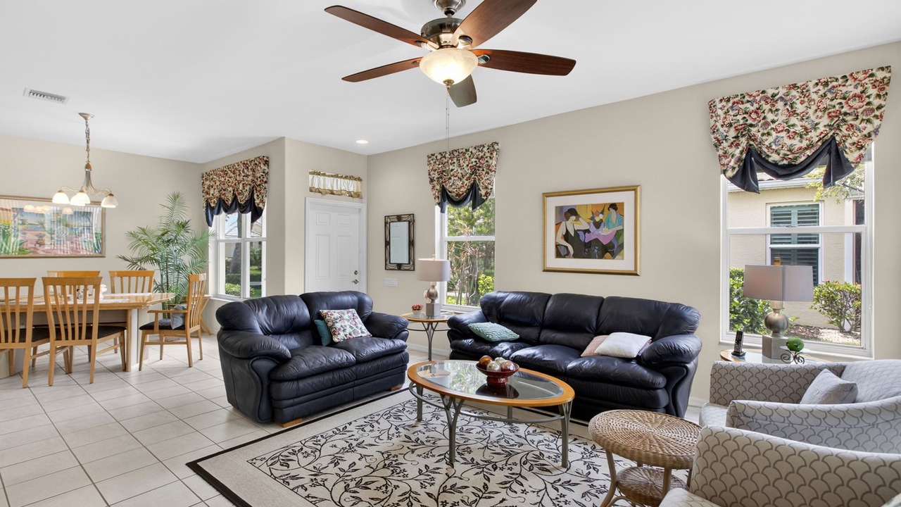 Photo of Livingroom in Biggar