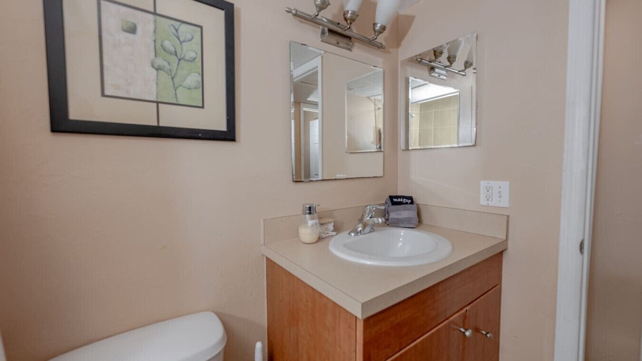 Photo of Bathroom in Arlington Park