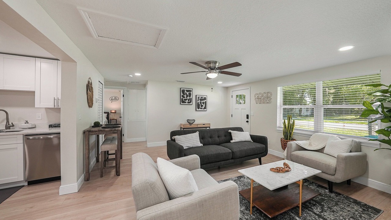 Photo of Livingroom in Zephyrhills West