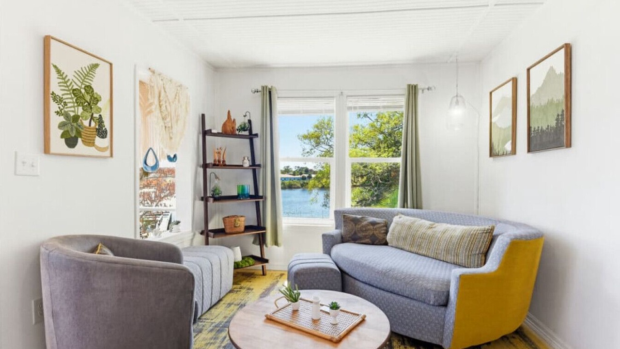 Photo of Bedroom in Historic Downtown Melbourne