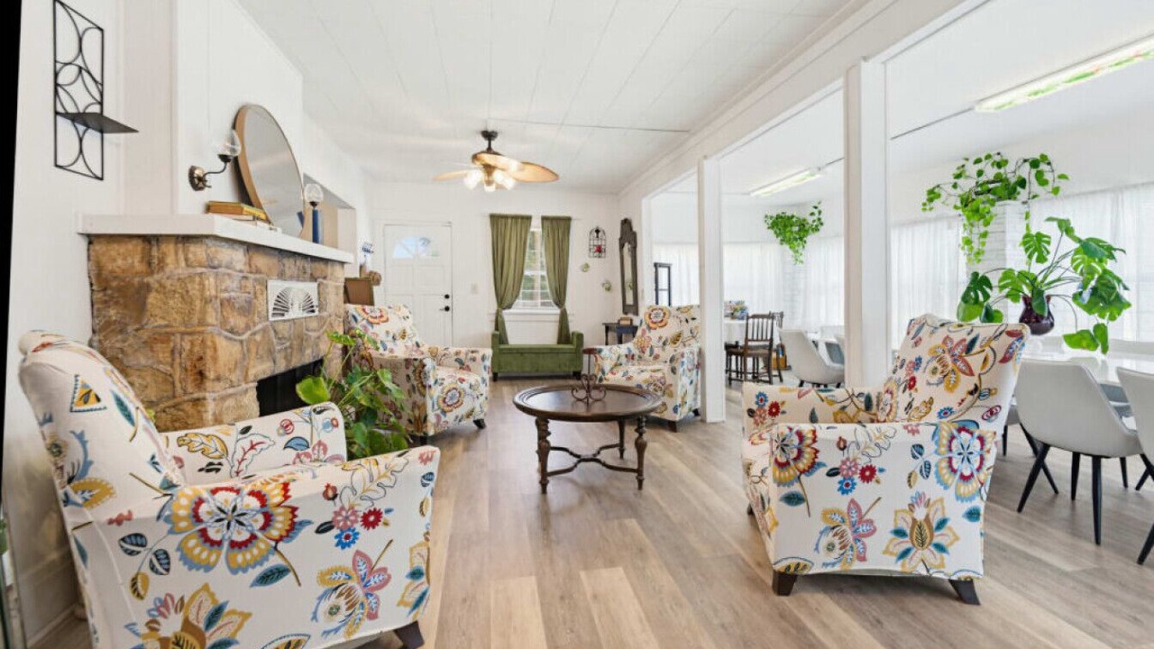 Photo of Livingroom in Historic Downtown Melbourne