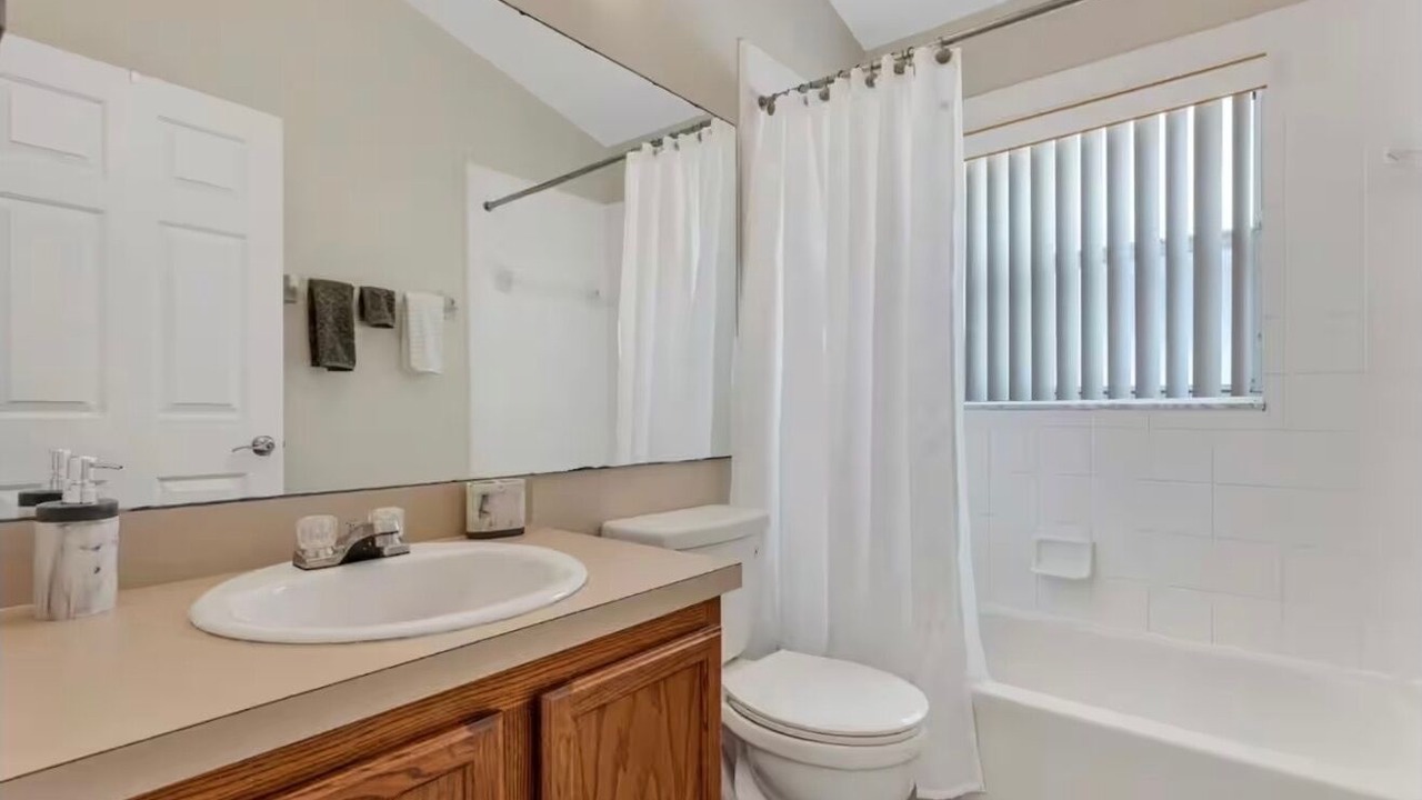 Photo of Bathroom in Eagle Pointe South