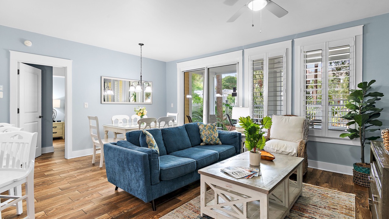Photo of Livingroom in Baytowne Wharf
