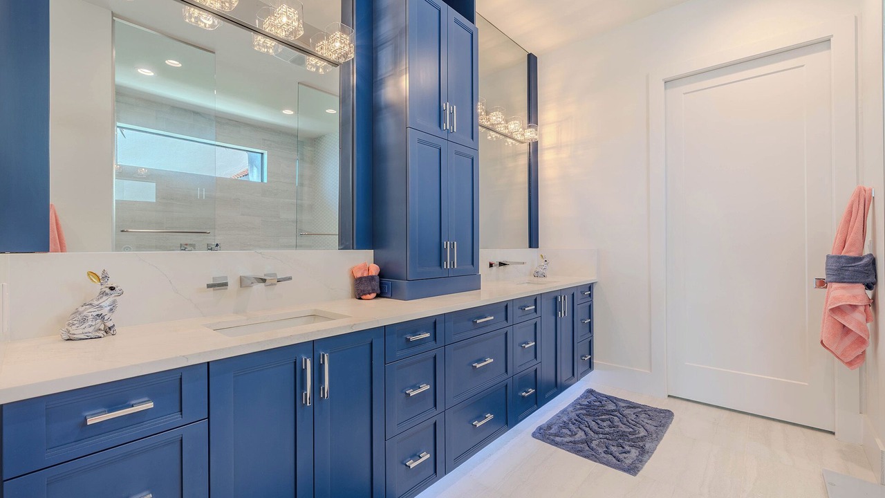Photo of Bathroom in Pelican