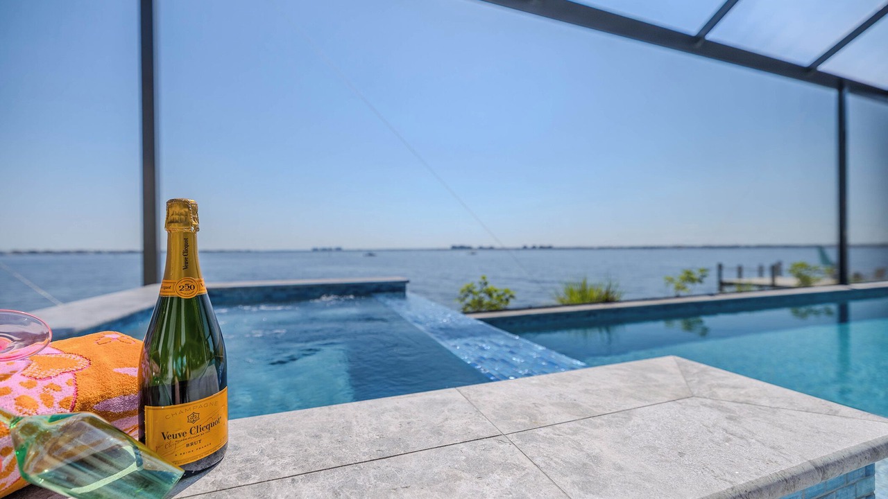 Photo of Outdoor in Pelican