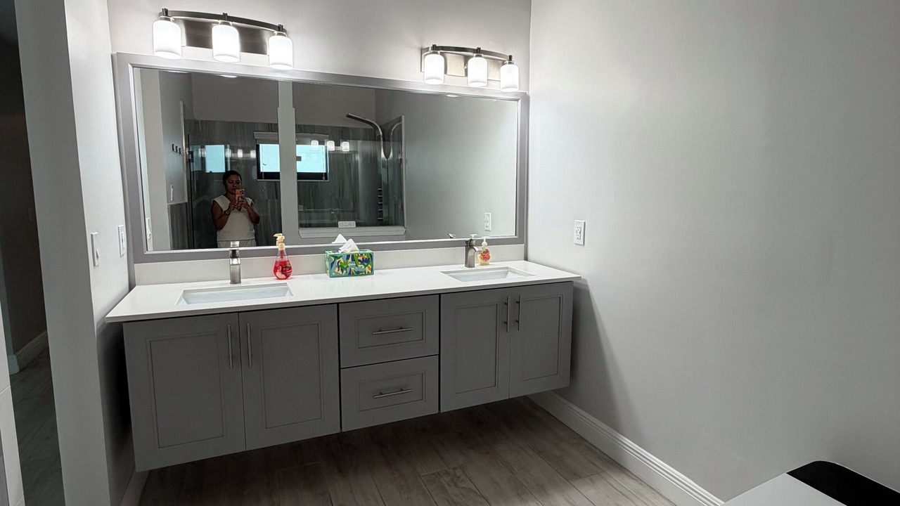 Photo of Bathroom in Sunrise
