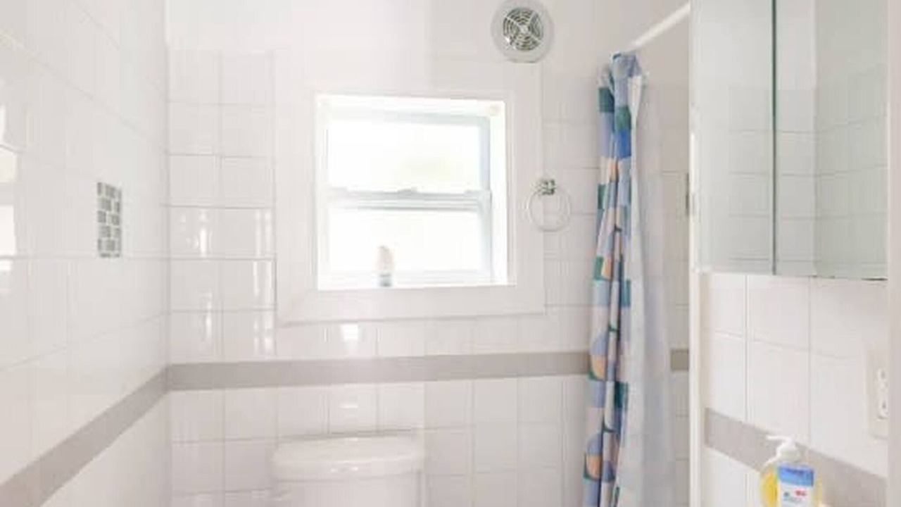 Photo of Bathroom in Florida Ridge