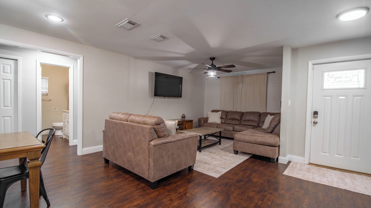 Photo of Livingroom in Lakeland Highlands