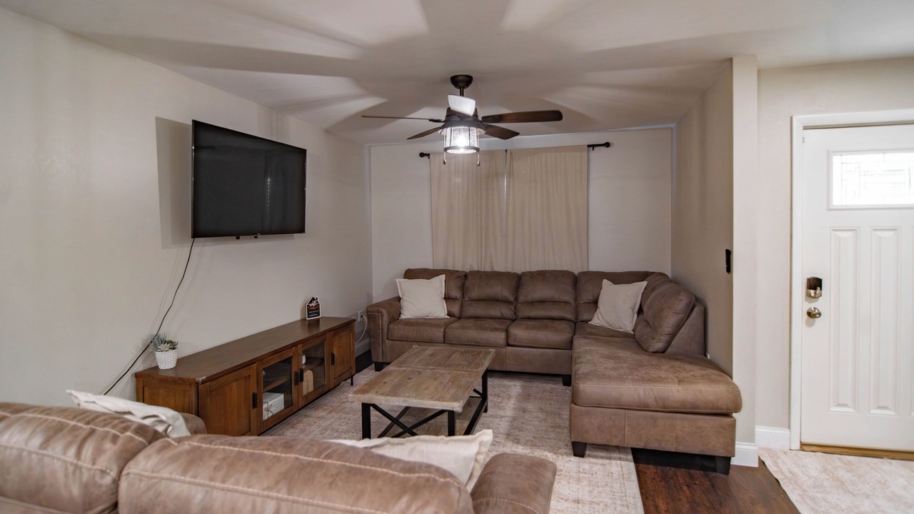Photo of Livingroom in Lakeland Highlands