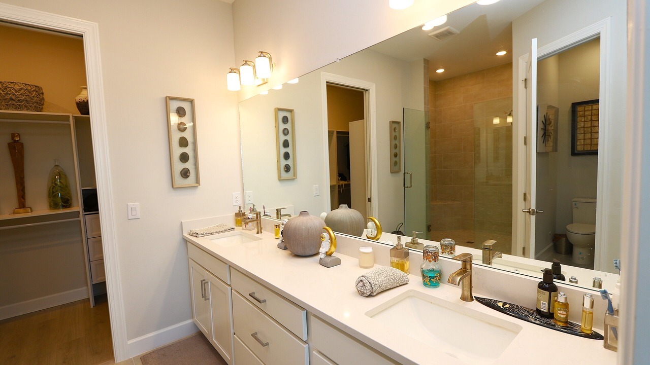 Photo of Bathroom in Naples