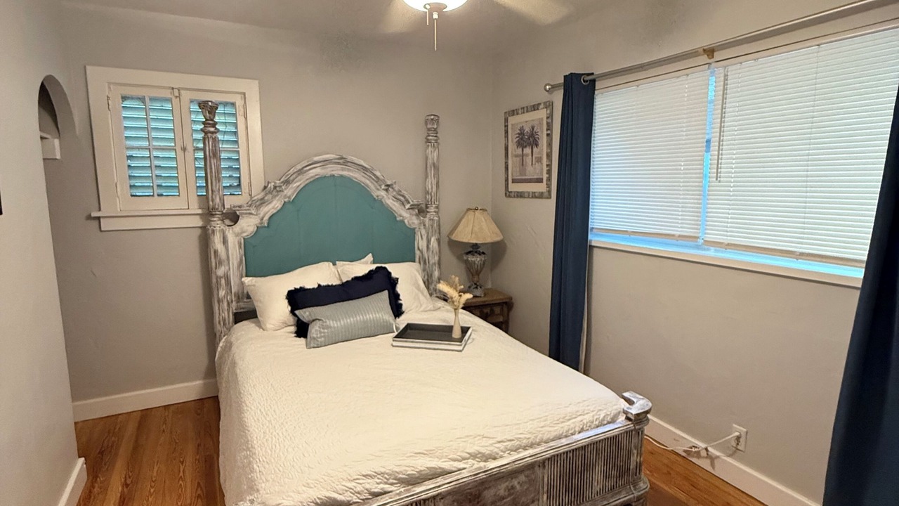 Photo of Bedroom in Lake Worth